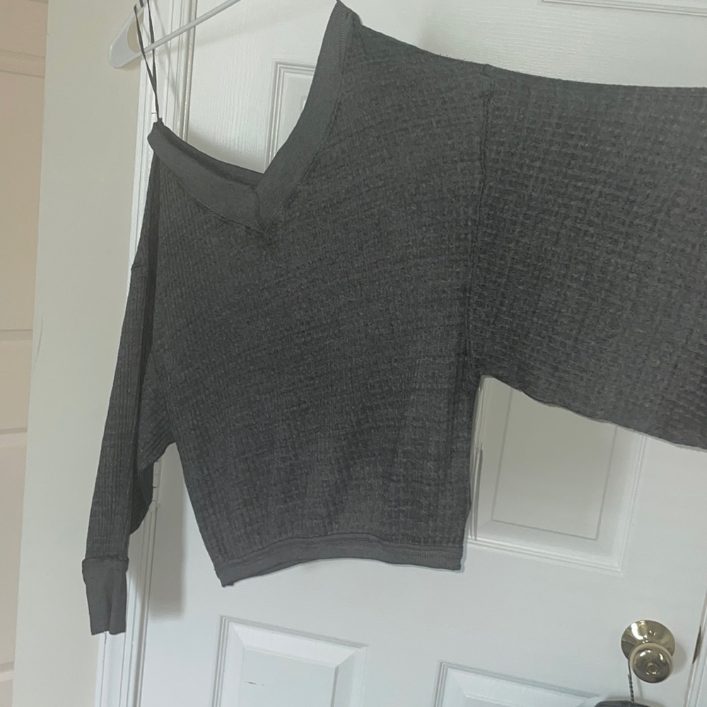 BRAND NEW FREE PEOPLE SWEATER
